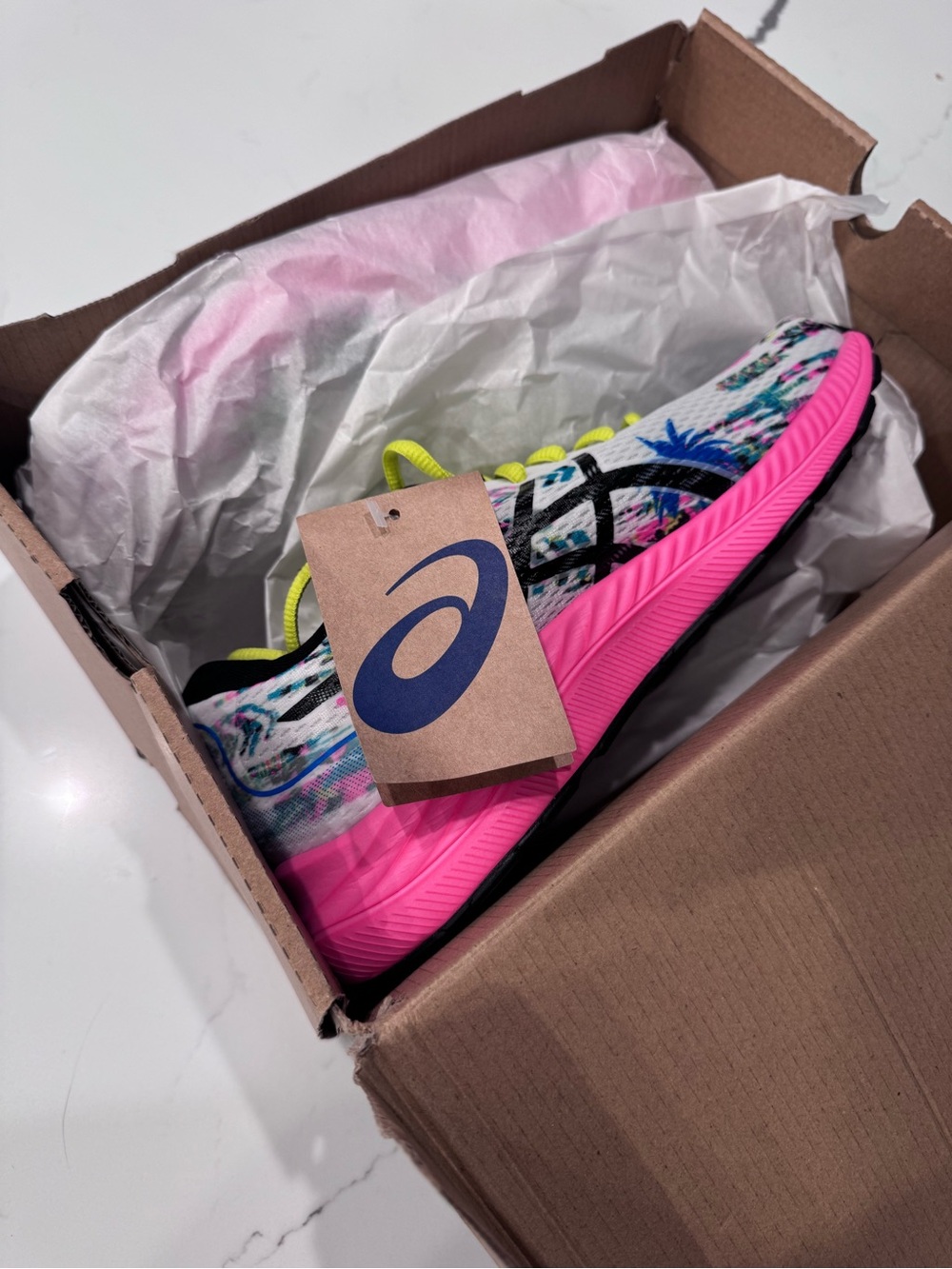 NEW Asics Gel-Excite 9 Women White/Black with Pink Midsole, Size 10 - Picture 2 of 6